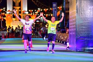 BIB: 50220
                            <button type="button" onclick="openModal(21803995)" class="btn btn-primary btn-sm float-right btn-popup" data-toggle="modal" data-target=".modal-high-quality">
                        <i class="fas fa-shopping-cart"></i> Add to Cart
                    </button>
                                            <button type="button" onclick="isThisMe(21803995, true)" class="btn btn-success btn-sm float-right btn-popup btn-isme hidden" data-toggle="tooltip" data-placement="bottom" title="นี่คือรูปของคุณใช่ไหม คลิกที่นี่เพื่อเอาเข้าอัลบั้ม">
                        <i class="fas fa-plus"></i> Add to album
                    </button>
                    <button type="button" onclick="isThisMe(21803995, false)" class="btn btn-warning btn-sm float-right btn-popup btn-isnotme hidden">
                        <i class="fas fa-ban"></i> Remove from album
                    </button>